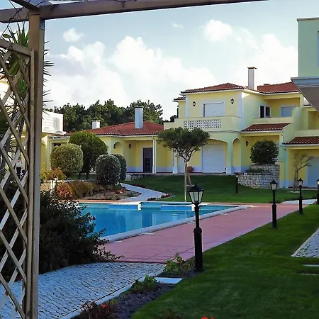 Διαμέρισμα By The Pool - In D'el Rey
